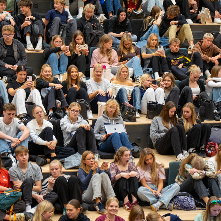 Read more about the article Tauri Tallermaa loengu analüüs ehk näide sellest, mismoodi loengu järel oma mõtteid esitada